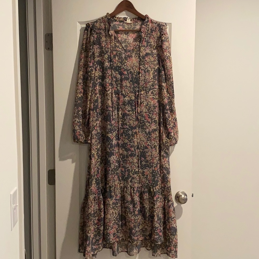 a.n.a long sleeve peasant dress w/ ruffled shoulders